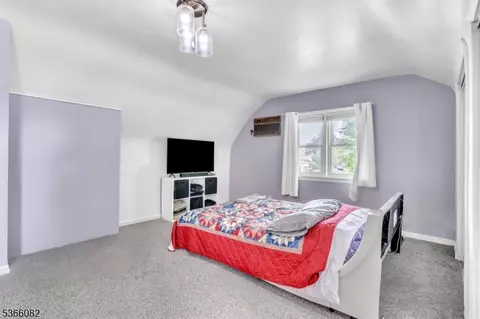 Bedroom - 1432 Munn Ave, Hillside, NJ 07205 photo 5 of 10