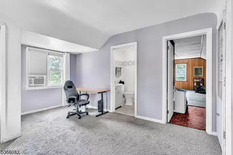 Entry Way - 1432 Munn Ave, Hillside, NJ 07205 photo 2 of 3