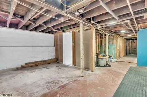 Entry Way - 1432 Munn Ave, Hillside, NJ 07205 photo 3 of 3