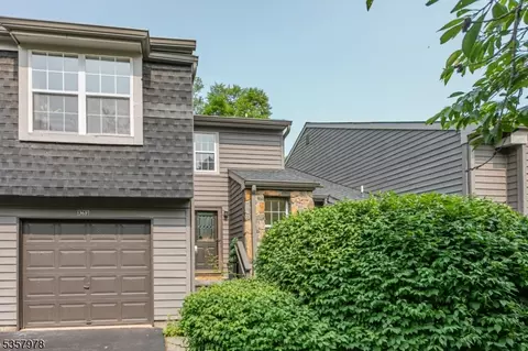 36 Needham Way # F, Princeton, NJ 08540