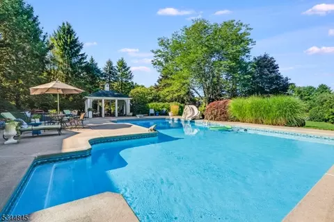 2 Wakefield Dr, Hackettstown, NJ 07840 photo 29