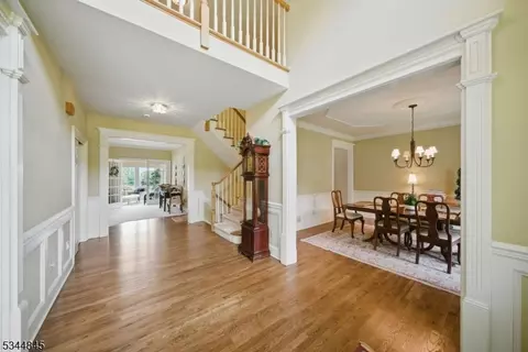 2 Wakefield Dr, Hackettstown, NJ 07840 photo 9