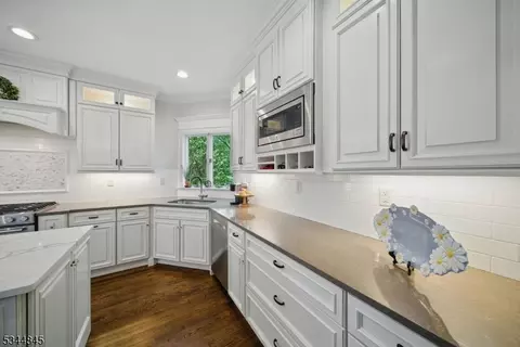 2 Wakefield Dr, Hackettstown, NJ 07840 photo 17