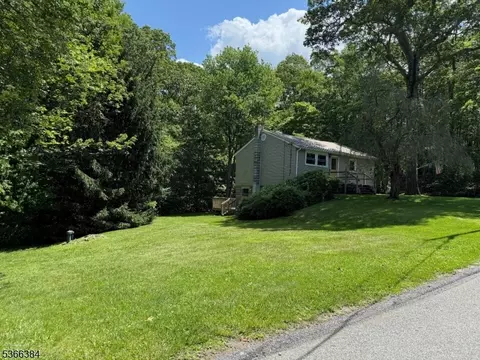 39 Chickadee Ln, Hewitt, NJ 07421 photo 24