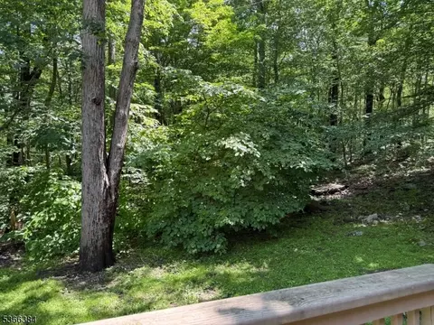 39 Chickadee Ln, Hewitt, NJ 07421 photo 23