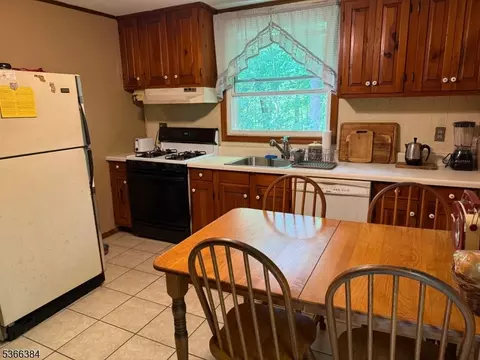 39 Chickadee Ln, Hewitt, NJ 07421 photo 6