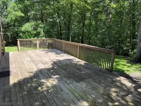 39 Chickadee Ln, Hewitt, NJ 07421 photo 22