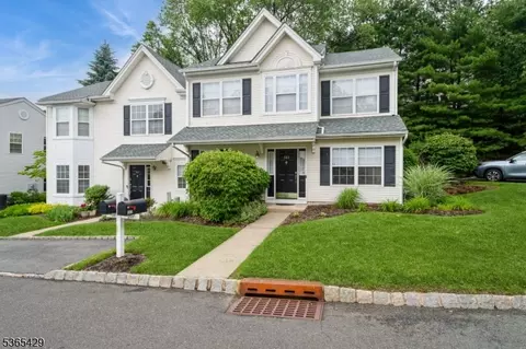 363 Wren Ln, Bedminster, NJ 07921