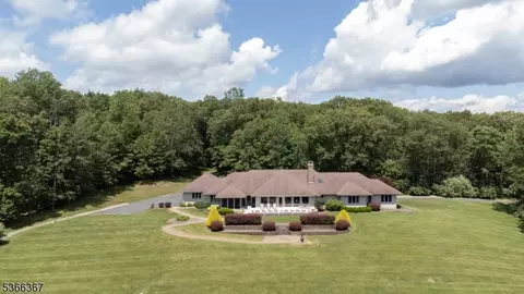 35 Beemer Church Rd, Branchville, NJ 07826
