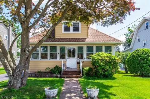 21 Riverdale Pkwy, Riverdale, NJ 07457