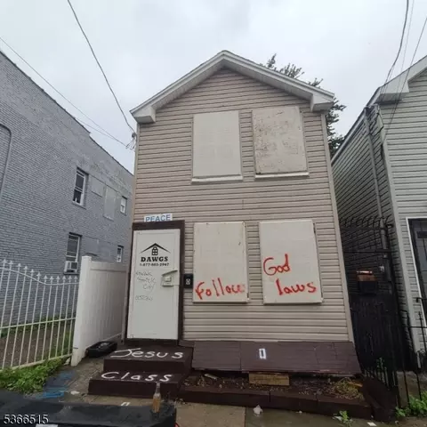 471 S 16th St, Newark, NJ 07103