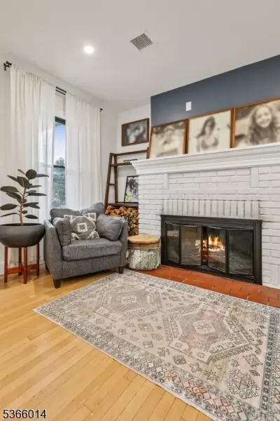 21 Mountainview Ave, Nutley, NJ 07110 photo 3