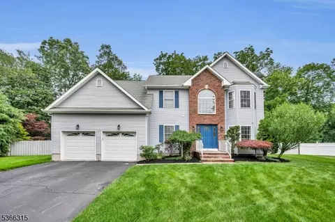 10 Rauer Ct, South Plainfield, NJ 07080