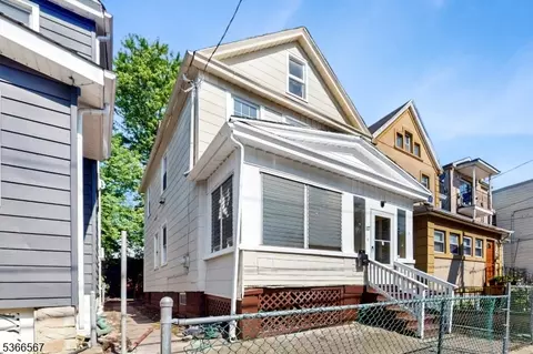 117 Norwood St, Newark, NJ 07106