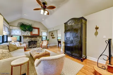 99 Chestnut Dr, Wayne, NJ 07470 photo 13