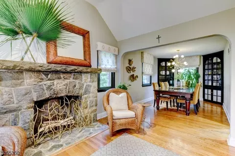 99 Chestnut Dr, Wayne, NJ 07470 photo 15