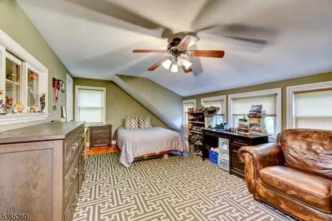 99 Chestnut Dr, Wayne, NJ 07470 photo 24