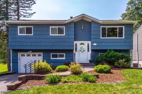 9 Ute Pl, Rockaway, NJ 07866