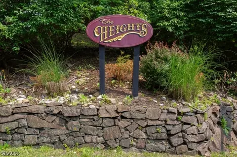 604 Skyline Dr #604, Haledon, NJ 07508