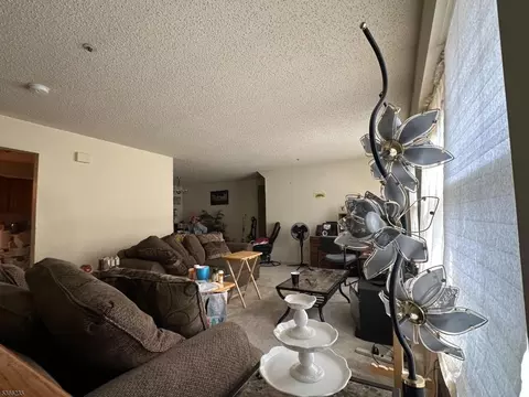 24 Krueger Ct, Newark, NJ 07103 photo 10