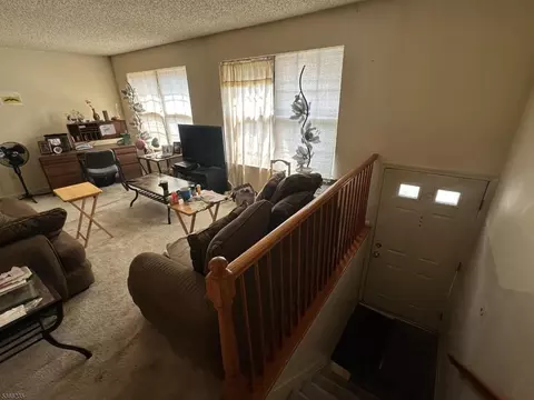 24 Krueger Ct, Newark, NJ 07103 photo 9