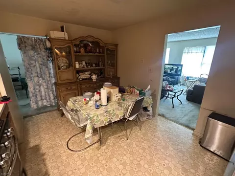 24 Krueger Ct, Newark, NJ 07103 photo 6