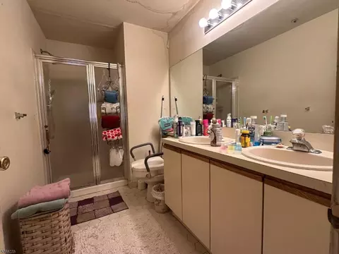 24 Krueger Ct, Newark, NJ 07103 photo 21
