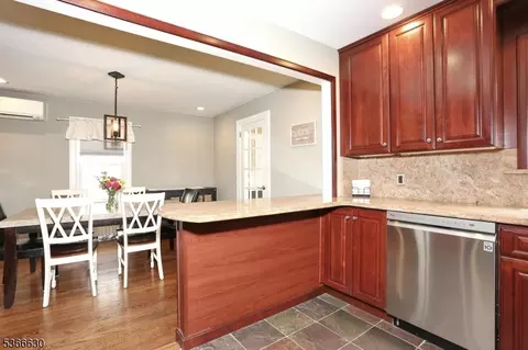 393 High St, Nutley, NJ 07110 photo 14