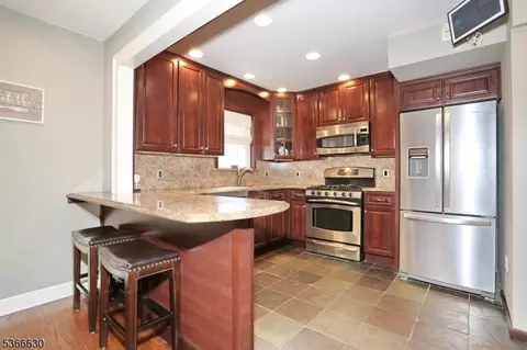 393 High St, Nutley, NJ 07110 photo 11