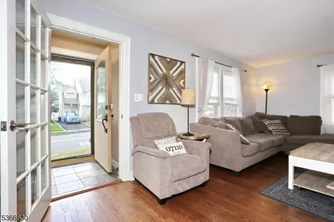 393 High St, Nutley, NJ 07110 photo 4