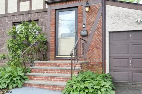 393 High St, Nutley, NJ 07110 photo 2