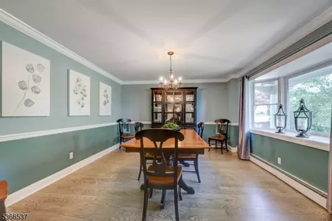 19 Mountain Ridge Dr, Wayne, NJ 07470 photo 9