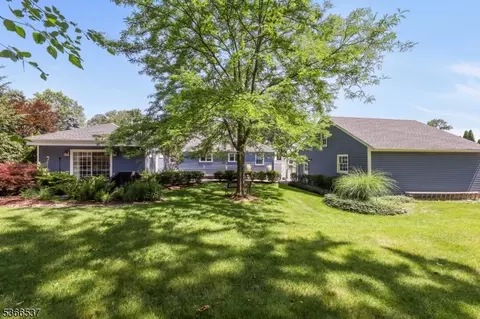19 Mountain Ridge Dr, Wayne, NJ 07470 photo 25