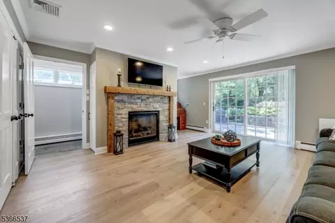 19 Mountain Ridge Dr, Wayne, NJ 07470 photo 11