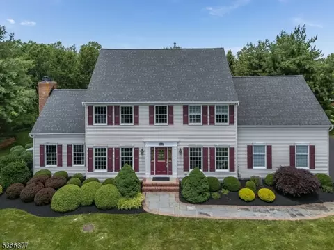 4 Coryell Ct, Flemington, NJ 08822
