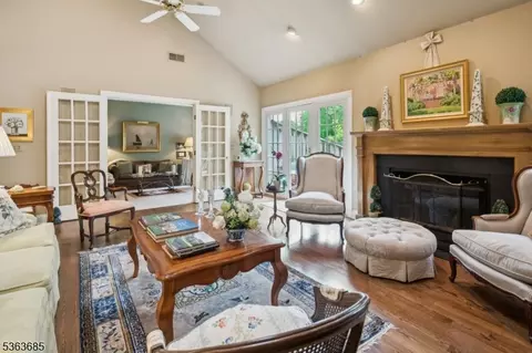 48 Dexter Dr N, Basking Ridge, NJ 07920 photo 5