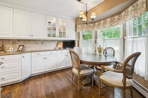 48 Dexter Dr N, Basking Ridge, NJ 07920 photo 8