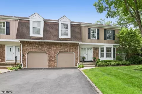 48 Dexter Dr N, Basking Ridge, NJ 07920