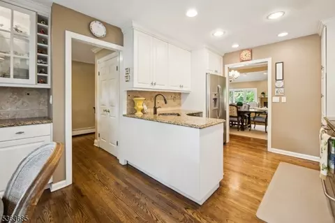 48 Dexter Dr N, Basking Ridge, NJ 07920 photo 9