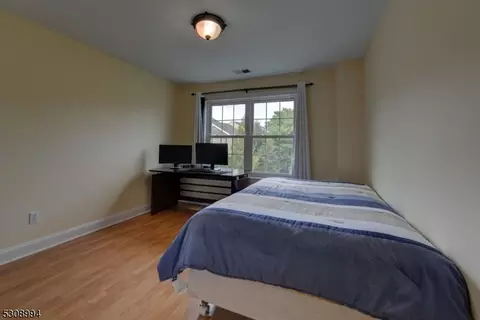 140 Levinberg Ln, Wayne, NJ 07470 photo 25