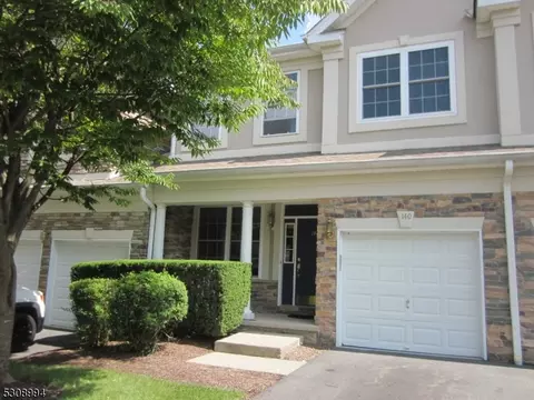 140 Levinberg Ln, Wayne, NJ 07470
