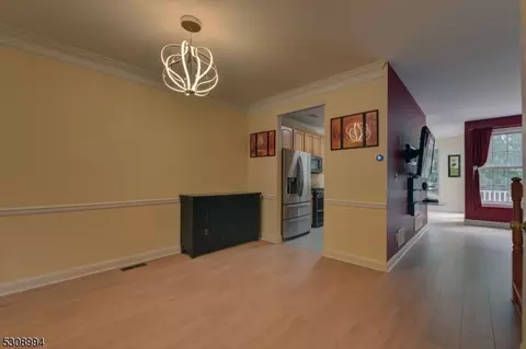 140 Levinberg Ln, Wayne, NJ 07470 photo 7