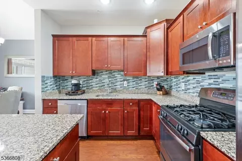 6 Elston Ct, Haskell, NJ 07420 photo 5