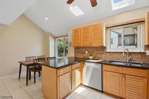 2507 Park Pl, Springfield, NJ 07081 photo 8