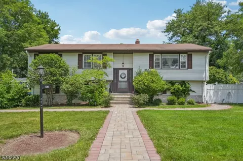 239 Homestead Rd, Paramus, NJ 07652 photo 1