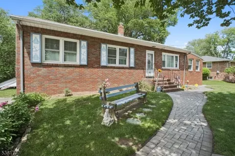 28 Stylon Rd, Wayne, NJ 07470 photo 3