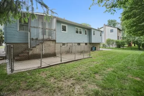 28 Stylon Rd, Wayne, NJ 07470 photo 6