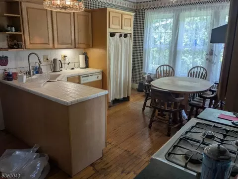43 Main St, Hampton, NJ 08827 photo 7