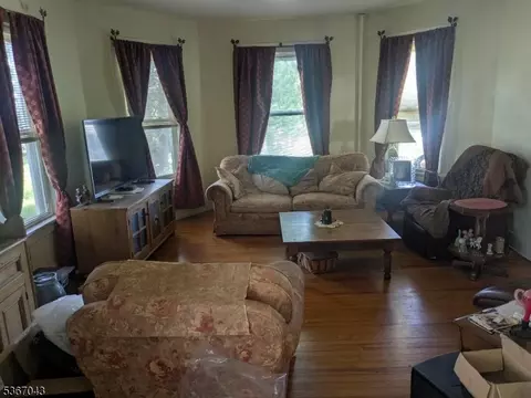 43 Main St, Hampton, NJ 08827 photo 9