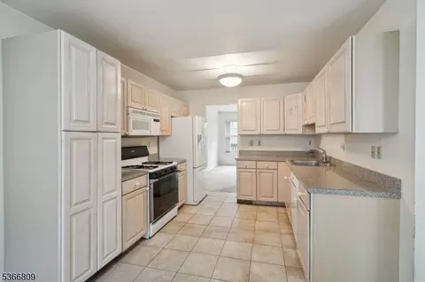 71 Butternut Dr, Wayne, NJ 07470 photo 12